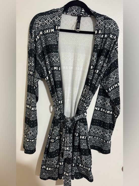 Skims Logo Plush Pointelle Black & White Robe size XL - Picture 6 of 7